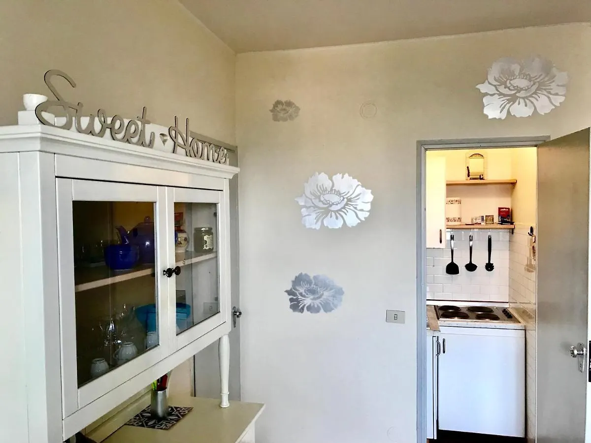 דירה Peony Apartment, Bi-Locale A Due Passi Dal Centro Di מודנה